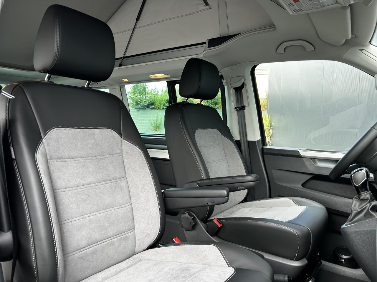 VOLKSWAGEN CALIFORNIA T6.1 2.0 TDI 150 DSG Beach Camper Edition