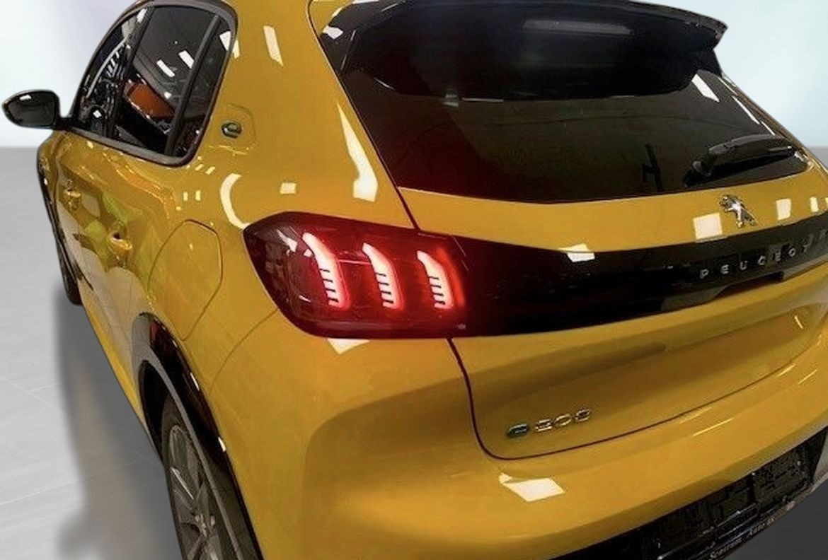 Peugeot 208 II e-208 136ch Allure Pack